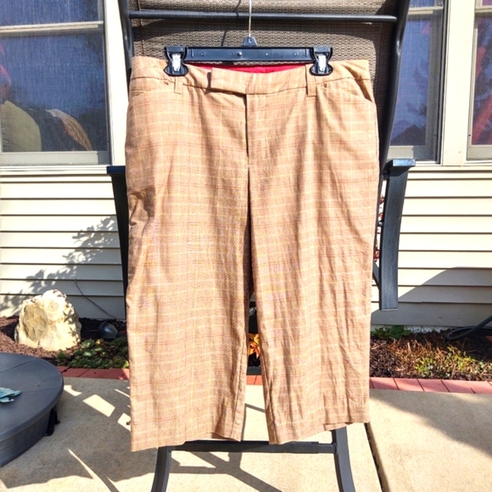 Gap Capri Brown Plaid Pants Size 12!